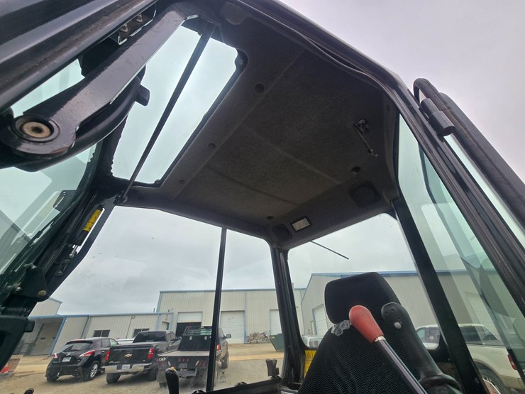 2022-bobcat-e35-image-31