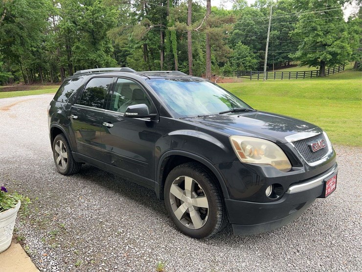 2012-gmc-acadia-image-7