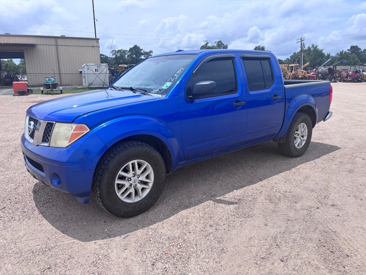 2015-nissan-frontier-image-1