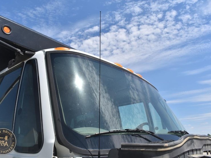 2012-international-durastar-4400-image-45
