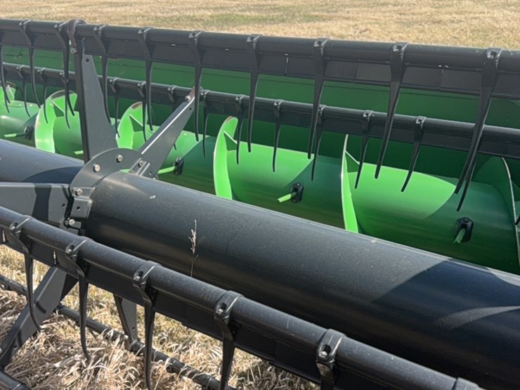 john-deere-635f-image-11