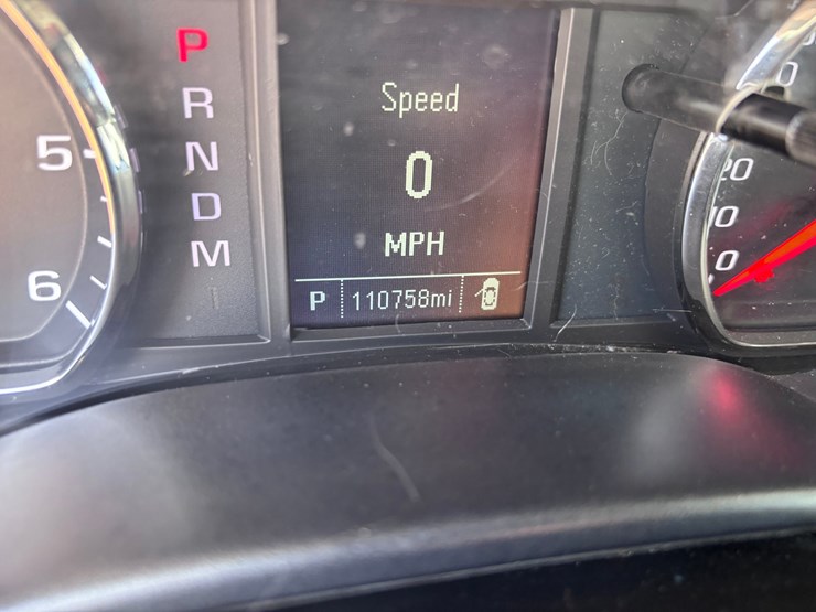 2017-chevrolet-1500-image-9