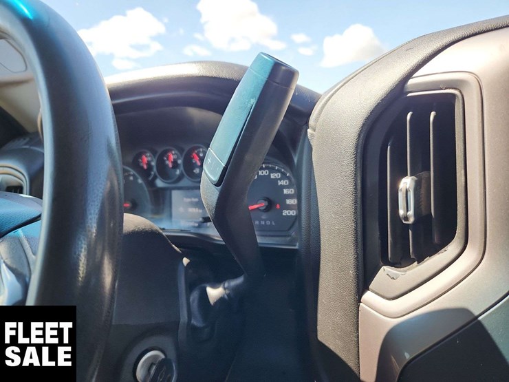 2020-chevrolet-silverado-3500hd-image-21