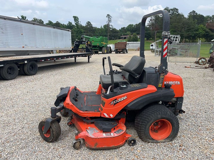 kubota-zd326-image-1
