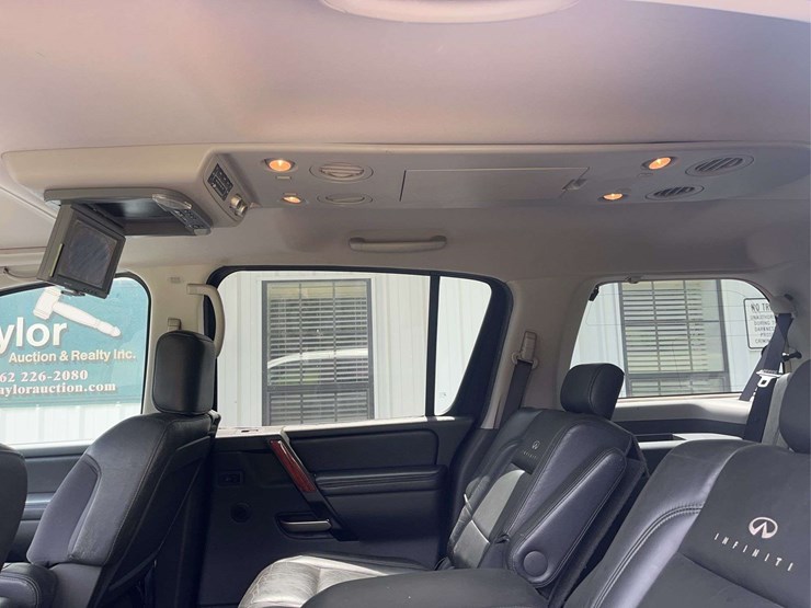 2004-infiniti-qx56-image-16