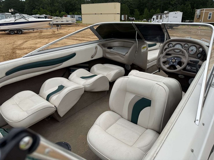 2002-reinell-203-20'-in-shore-boat-w/-trailer-image-18
