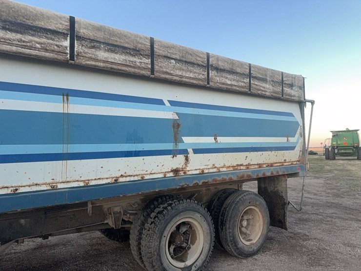 1980-gmc-diesel-tag-tandem-grain-truck,-5+2,-roll-tarp,-sold-as-is-image-7