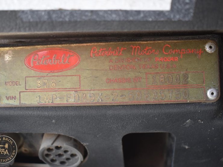 2005-peterbilt-378-image-94