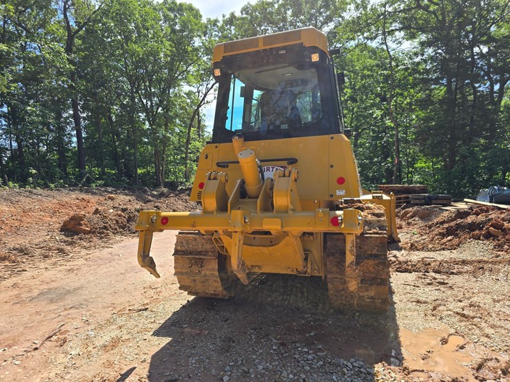 caterpillar-d4-image-13