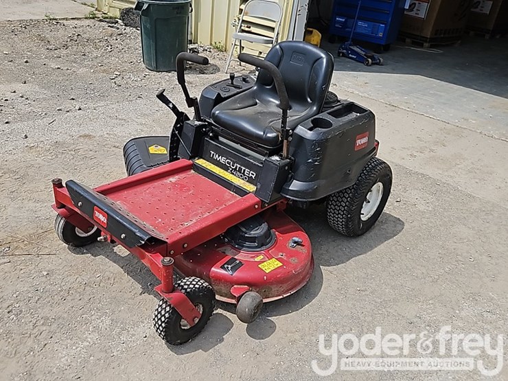 toro-42"-zero-turn-mower-image-1