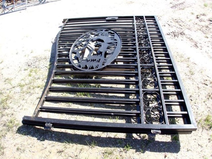 unused-20-ft-bi-parting-driveway-gates-image-6