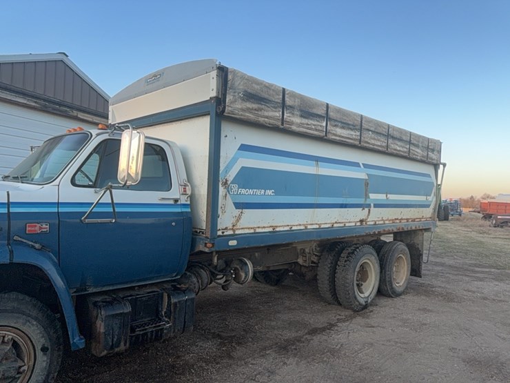 1980-gmc-diesel-tag-tandem-grain-truck,-5+2,-roll-tarp,-sold-as-is-image-22