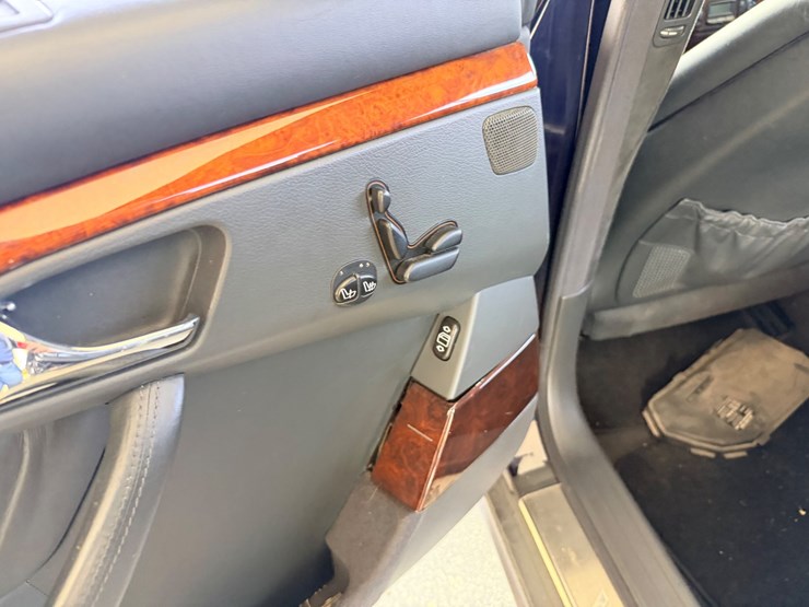 #22732-•-2002-mercedes-benz-s-class-passenger-car-image-51
