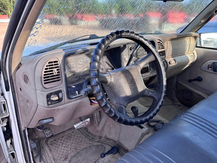 1998-chevrolet-k1500-image-6