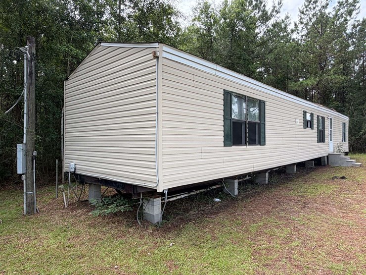 2000-horton-homes-inc.-14x64-2br/2bath-mobile-home-image-2