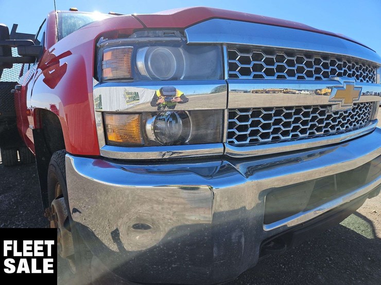 2019-chevrolet-silverado-3500hd-image-21