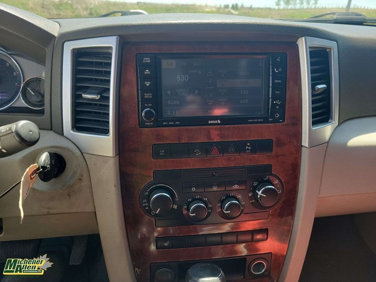 2008-jeep-grand-cherokee-image-18