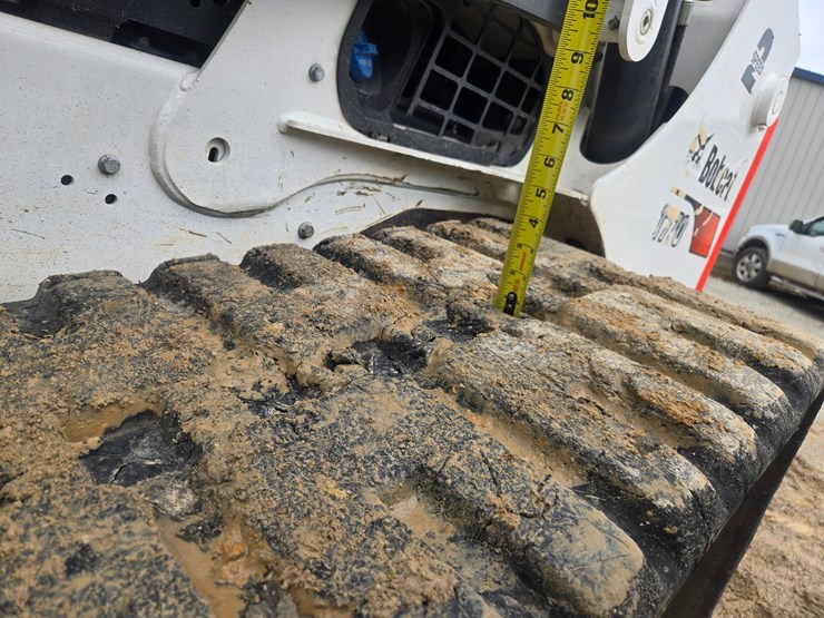 2023-bobcat-t770-image-48