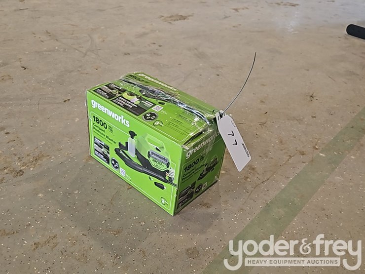 greenworks-1800-psi-power-washer-image-4