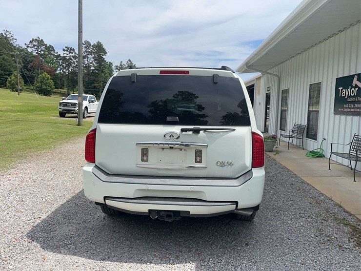 2004-infiniti-qx56-image-6