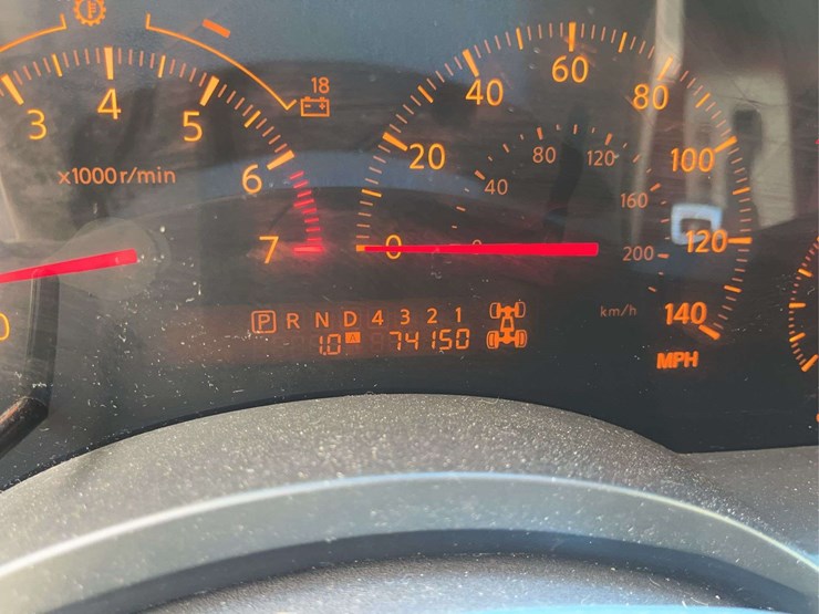 2004-infiniti-qx56-image-18