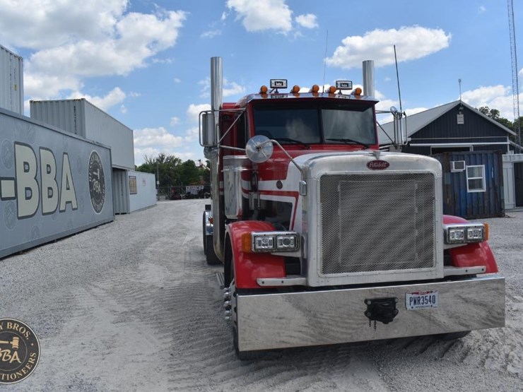 2005-peterbilt-378-image-19