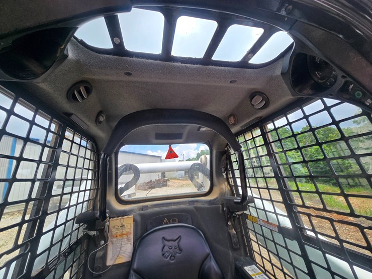 2024-bobcat-t650-image-27