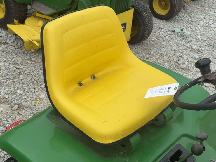 1968-john-deere-110-image-13