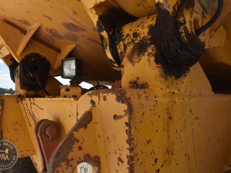 2006-volvo-a40d-image-38