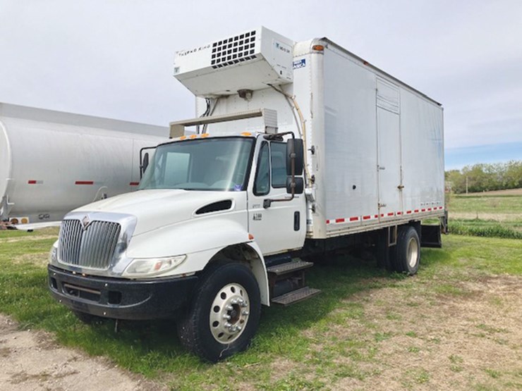 2003-international-durastar-4300-image-1