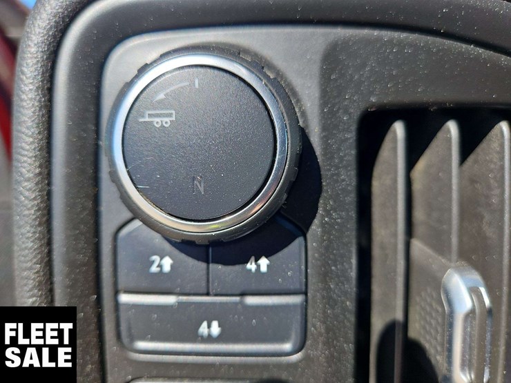 2020-chevrolet-silverado-3500hd-image-29