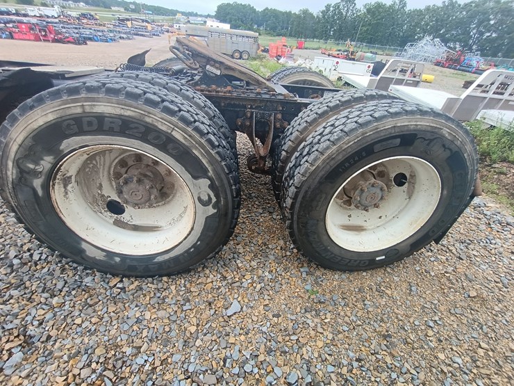 2011-international-workstar-7600-image-63