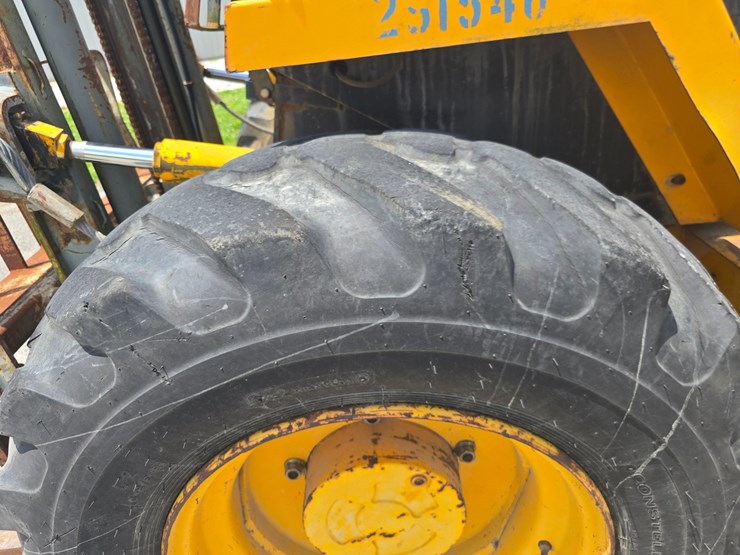 jcb-930-image-23