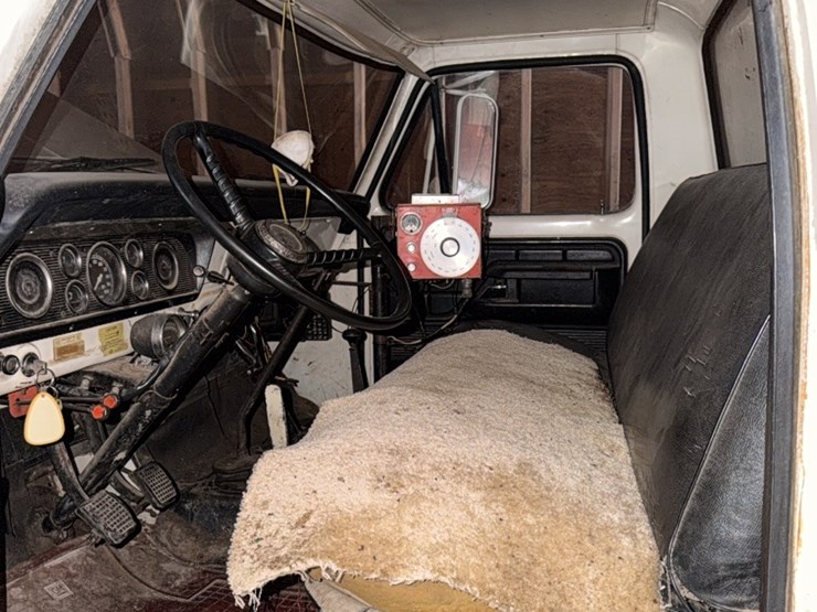 ford-f600-image-2