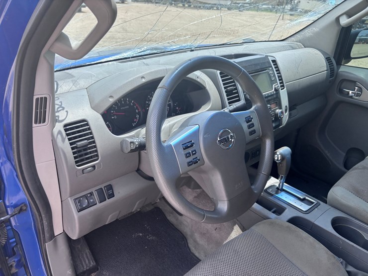 2015-nissan-frontier-image-7