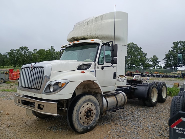 2011-international-workstar-7600-image-1