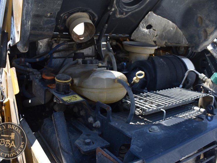 2018-deere-333g-image-34