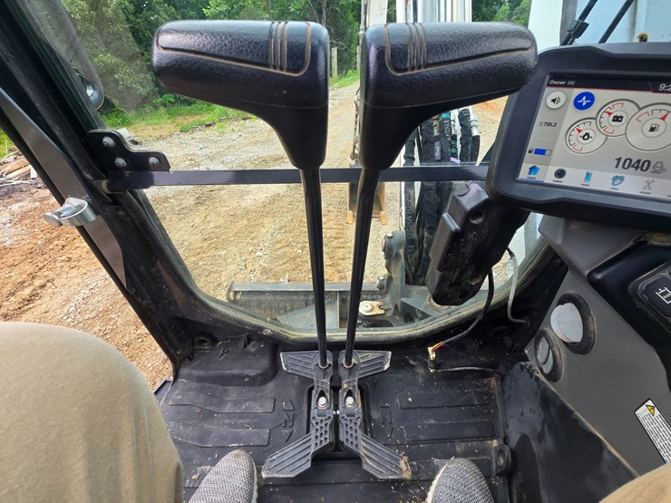 2022-bobcat-e35-image-39