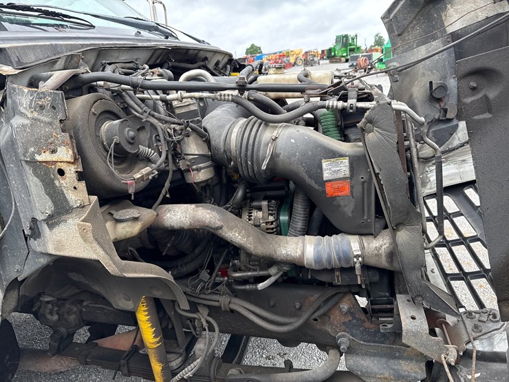 2000-ford-f650-image-16