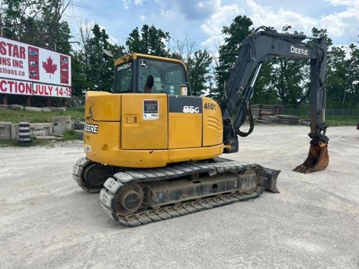 2014-deere-85g-image-4