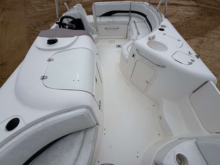 2000-chaparral-sunesta-232-20'-deck-boat-w/-trailer-image-22
