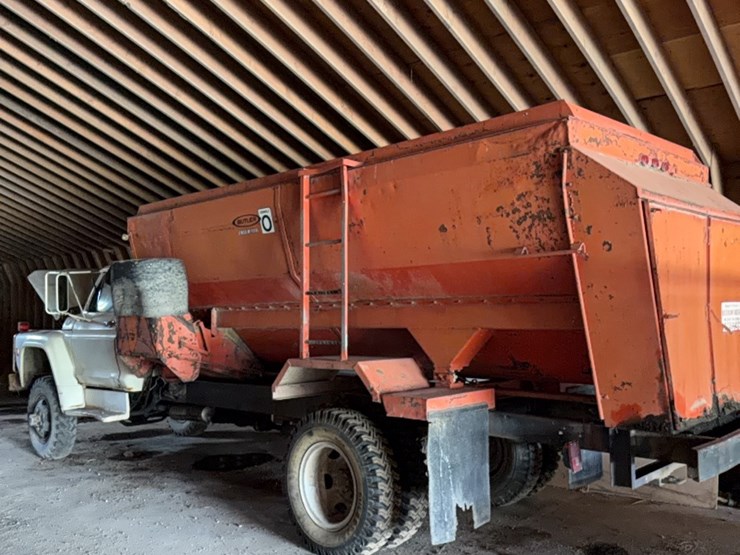 ford-f600-image-1