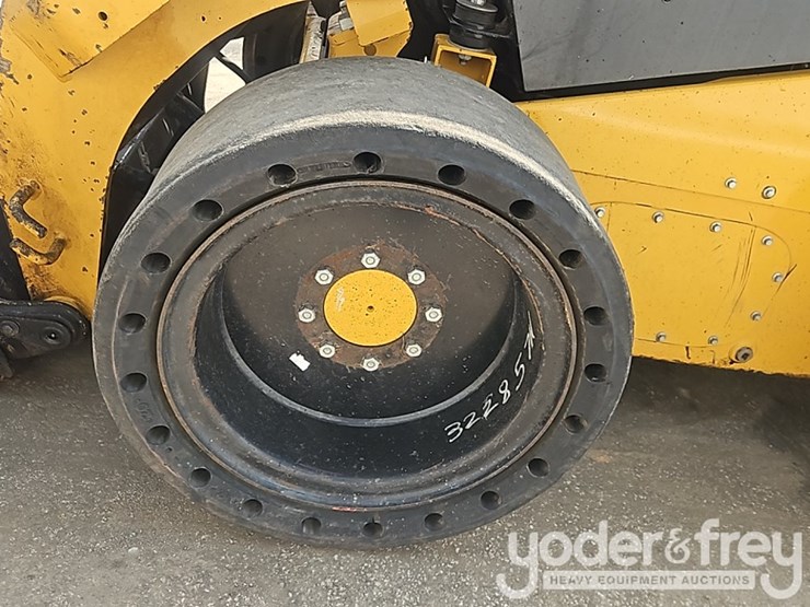 2022-caterpillar-272d3-xe-image-15