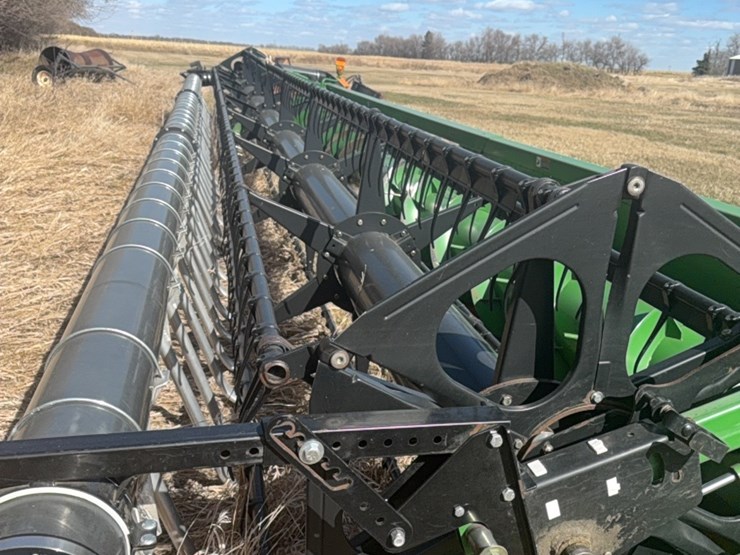 john-deere-635f-image-8