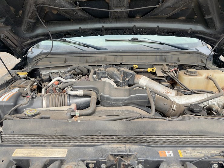 2015-ford-f550-xl-image-12