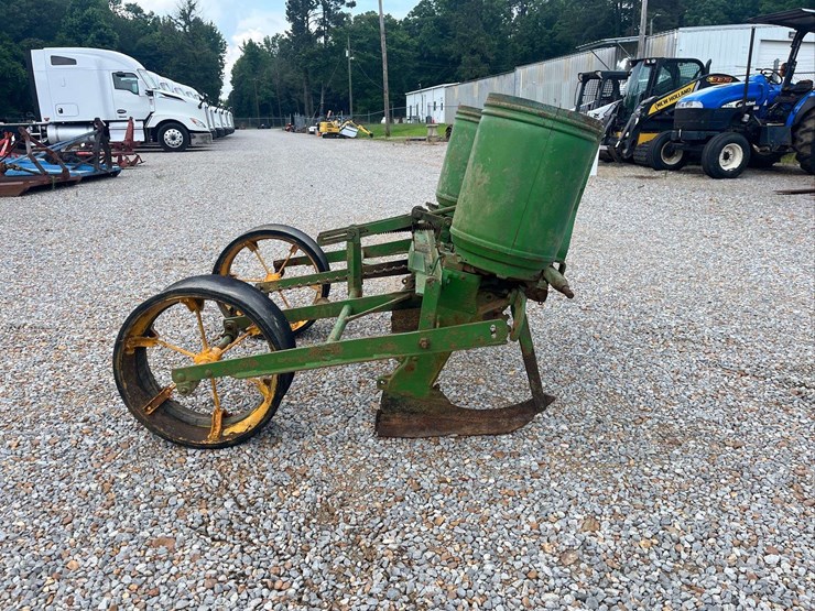 john-deere-2-image-2