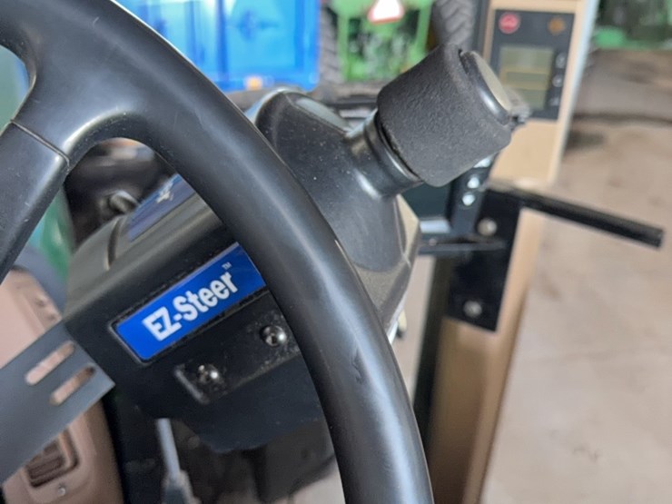 john-deere-8100-image-68