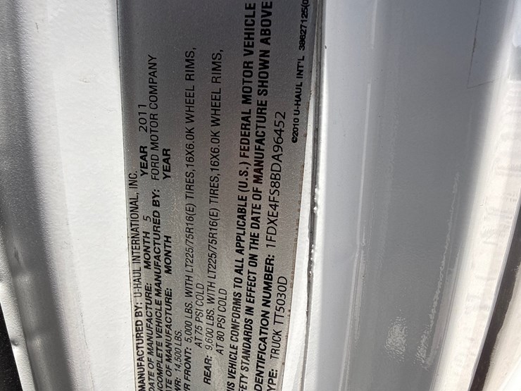 2011-ford-e450-image-18