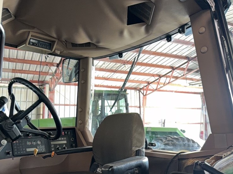 john-deere-8100-image-60