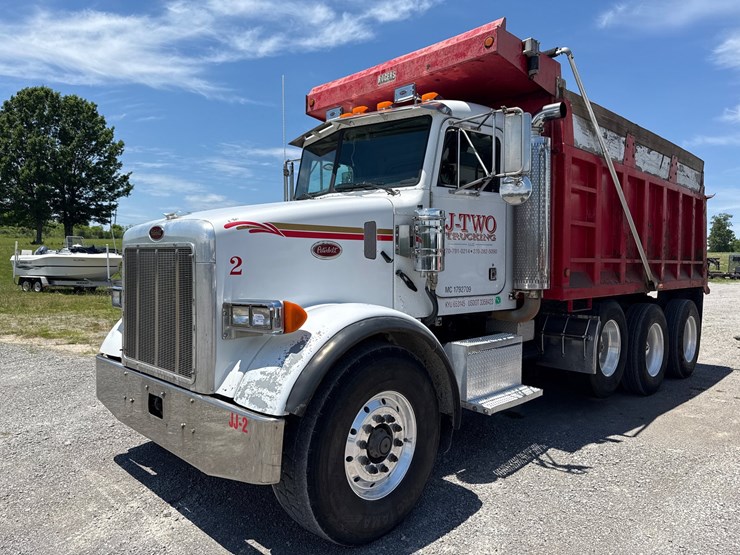 2004-peterbilt-357-image-1